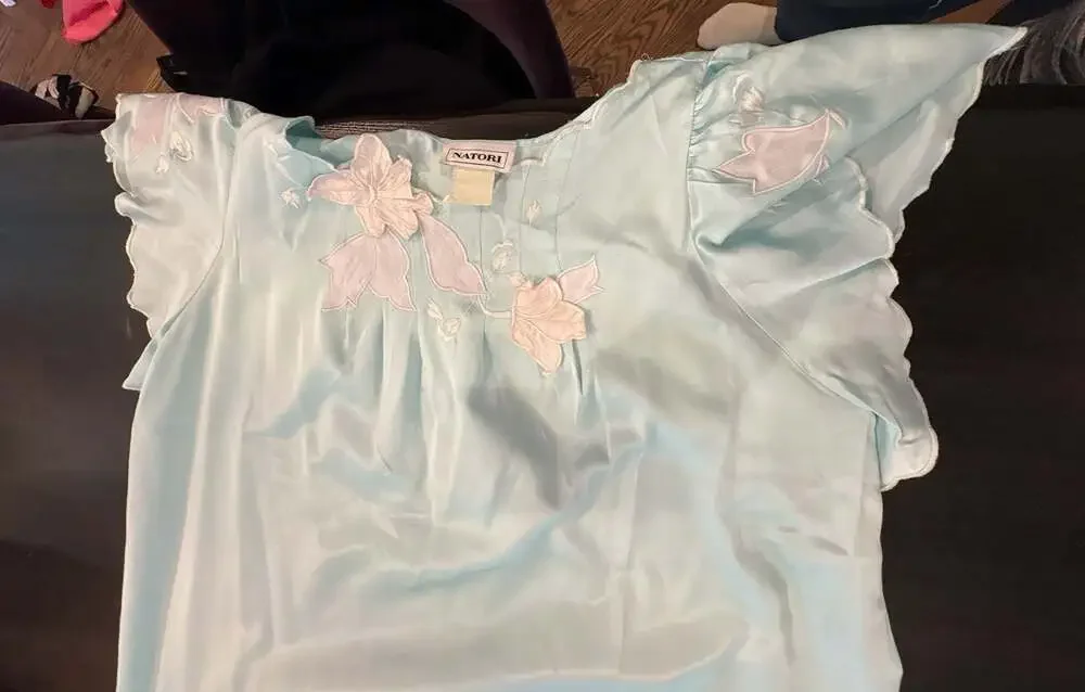 Natori Vintage Baby Blue Satin Nightgown Embroidered Floral Appliqué size S